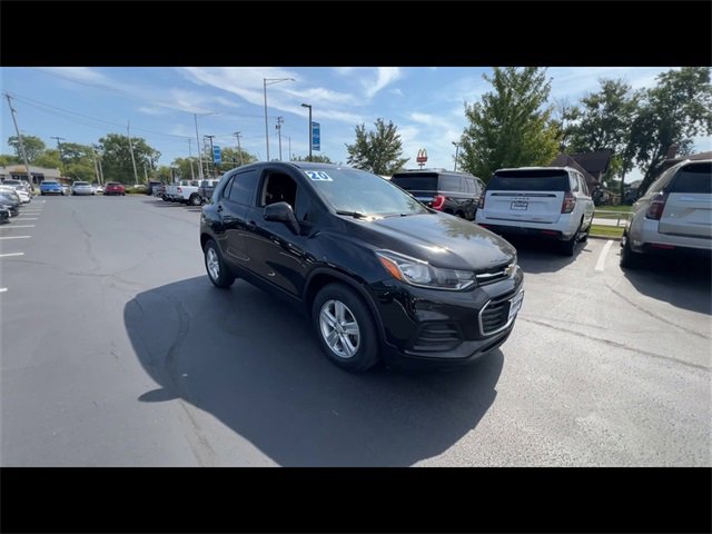 2020 Chevrolet Trax LS photo 2