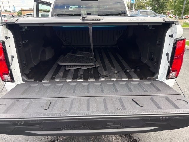 2024 Chevrolet Colorado LT - Photo 23