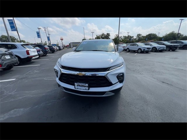 2023 Chevrolet Blazer 2LT photo 3