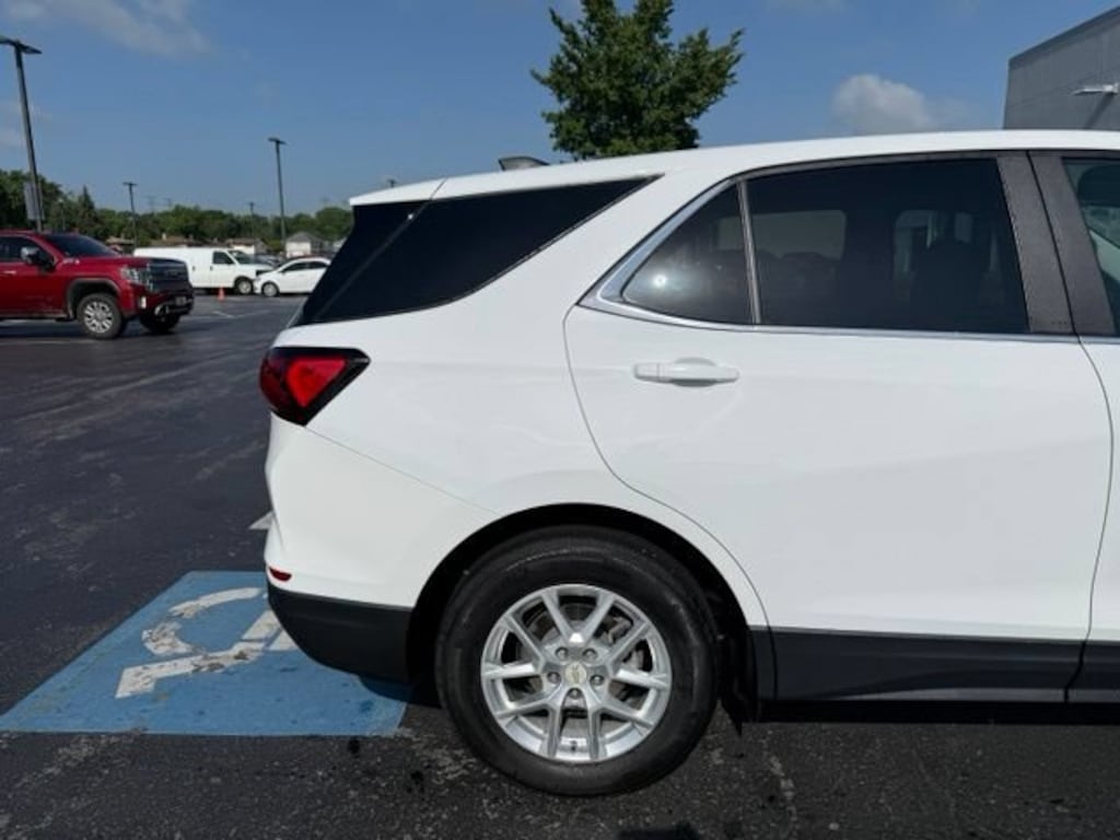 Used 2022 Chevrolet Equinox LT SUV