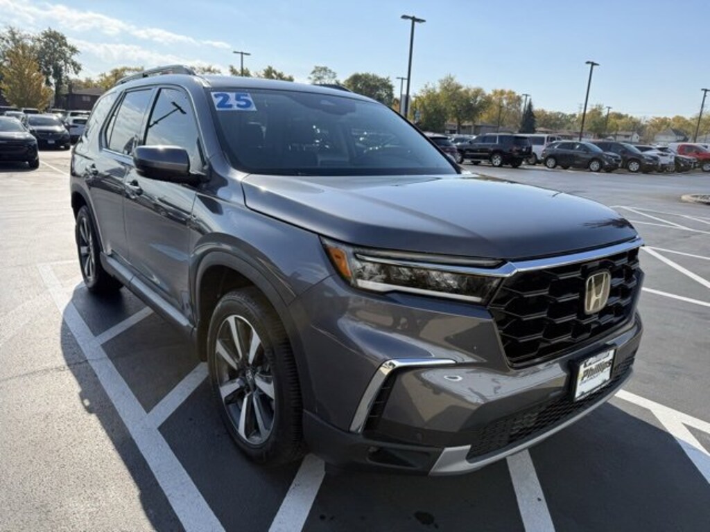 Used 2025 Honda Pilot Touring SUV