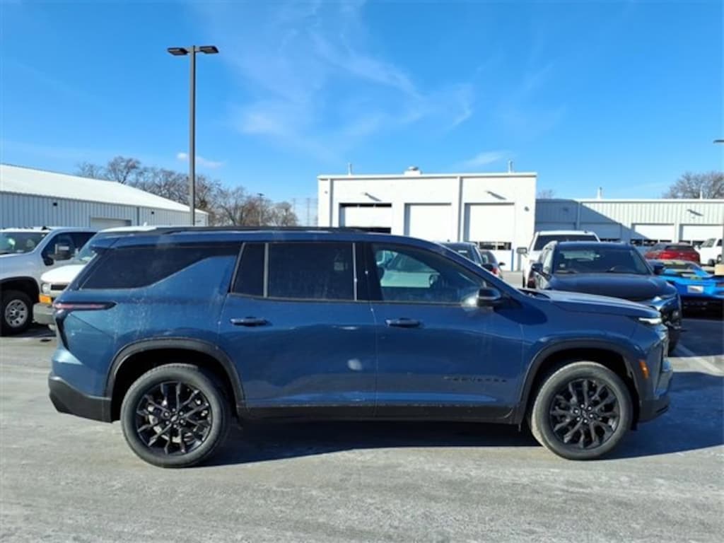 New 2026 Chevrolet Traverse LT SUV