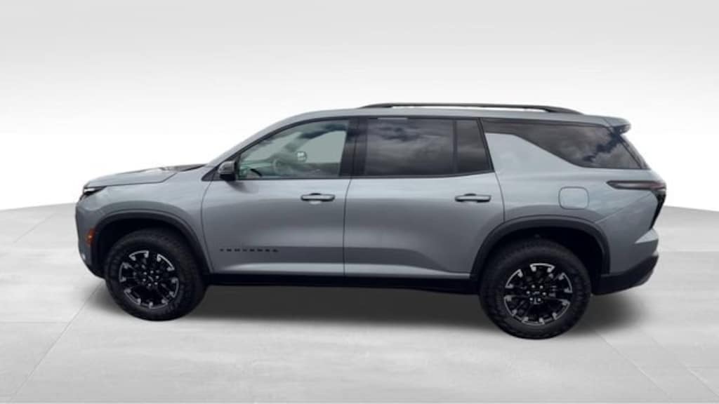Used 2025 Chevrolet Traverse Z71 SUV