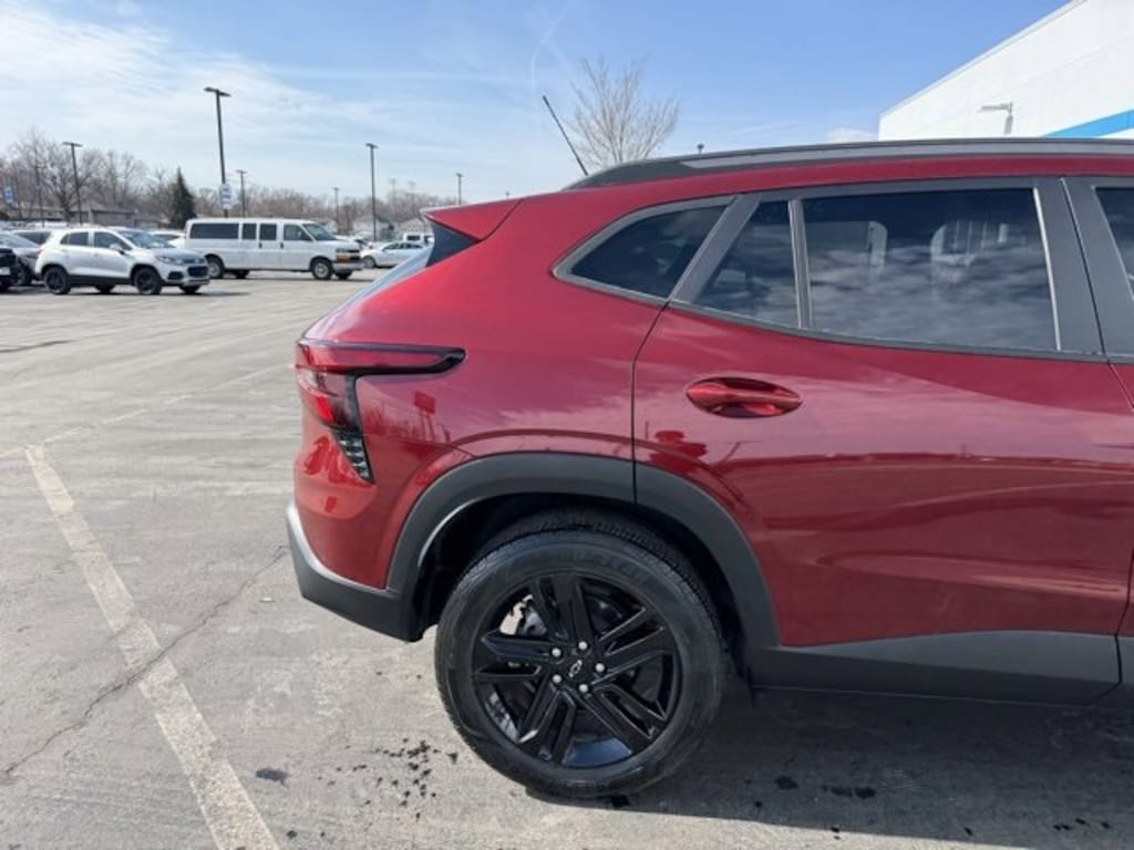Used 2024 Chevrolet Trax Activ SUV
