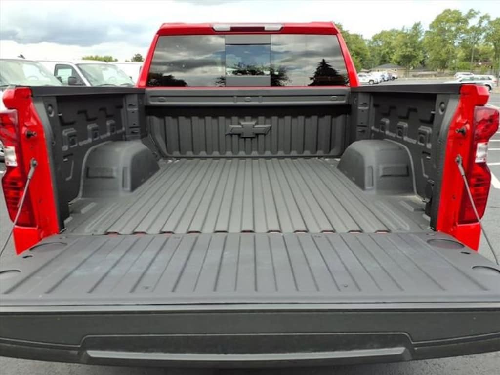 New 2025 Chevrolet Silverado 1500 LT Truck