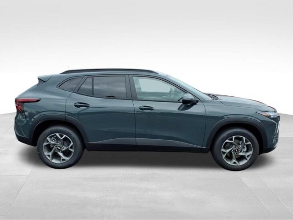 New 2026 Chevrolet Trax LT SUV