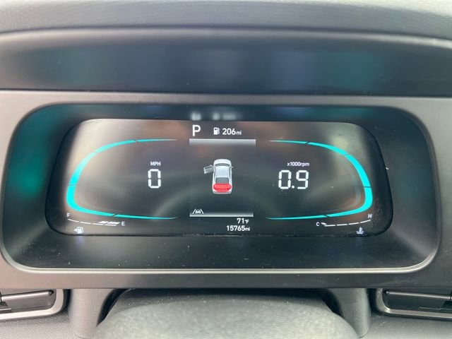 2025 Hyundai Elantra SEL - Photo 17