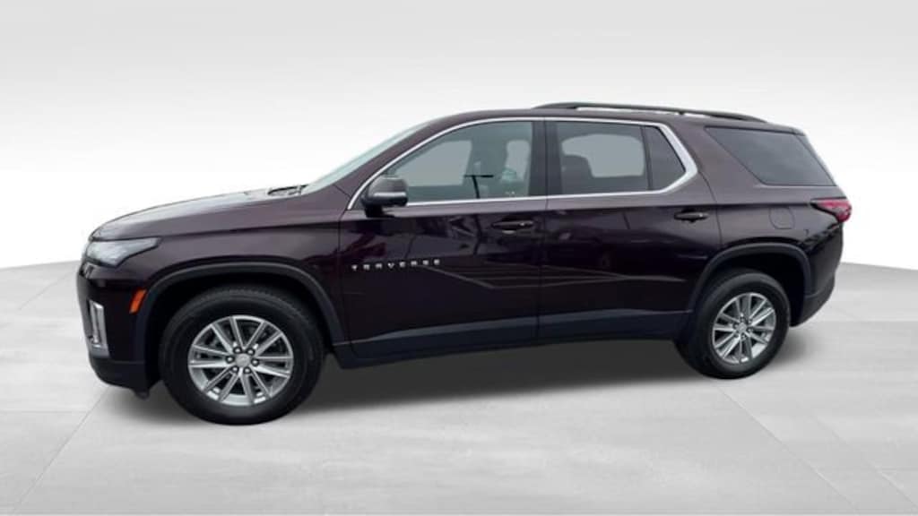 Used 2023 Chevrolet Traverse LT Leather SUV