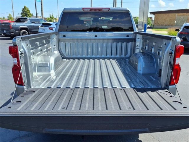 2025 Chevrolet Silverado 1500 RST photo 4