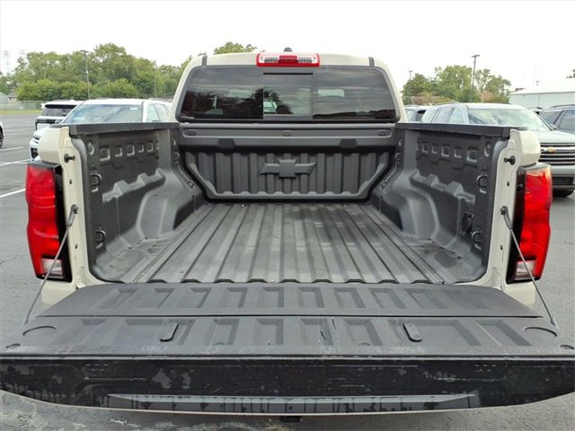 2026 Chevrolet Colorado ZR2 photo 4