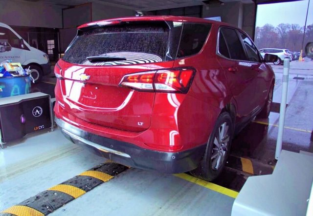 2024 Chevrolet Equinox LT photo 3