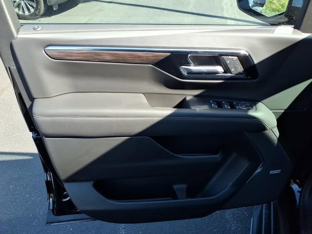 2026 Chevrolet Tahoe Premier - Photo 12