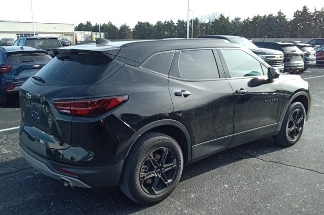 2024 Chevrolet Blazer 2LT photo 3