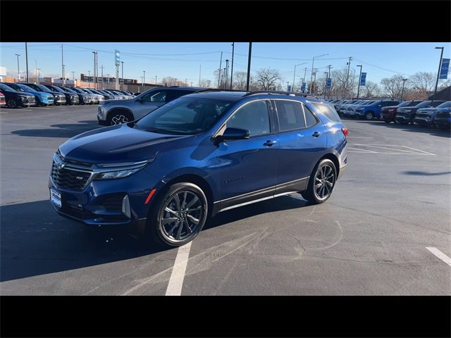 2022 Chevrolet Equinox RS photo 3