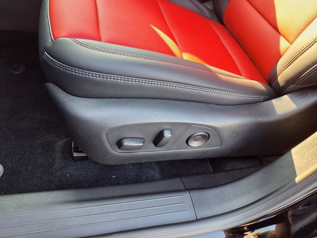 2025 Chevrolet Equinox EV RS - Photo 10