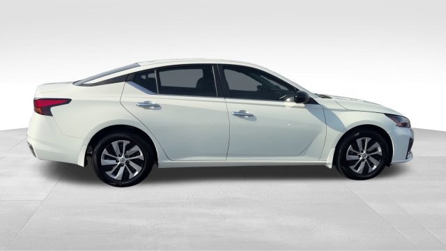 2025 Nissan Altima S - Photo 8