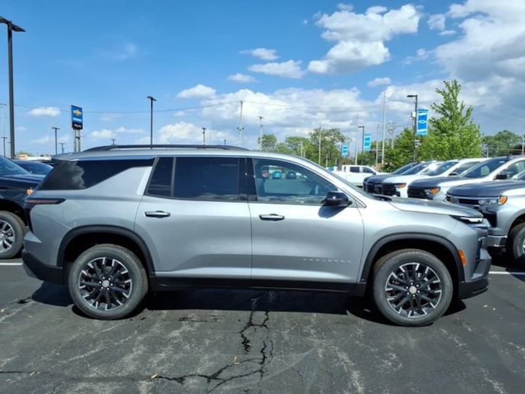 New 2026 Chevrolet Traverse LT SUV