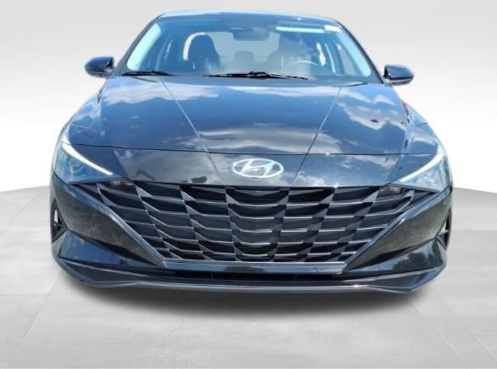 Used 2023 Hyundai Elantra SEL Sedan