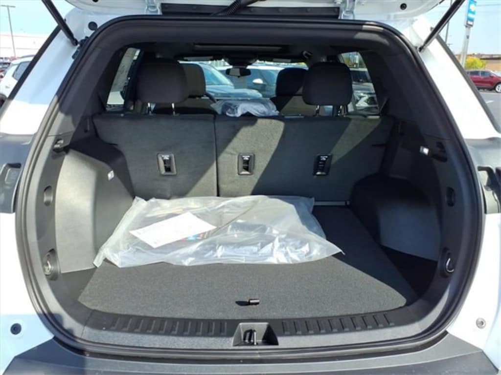 New 2026 Chevrolet Equinox LT SUV