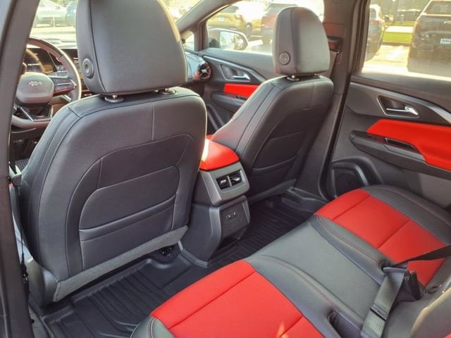 2025 Chevrolet Equinox EV RS - Photo 12