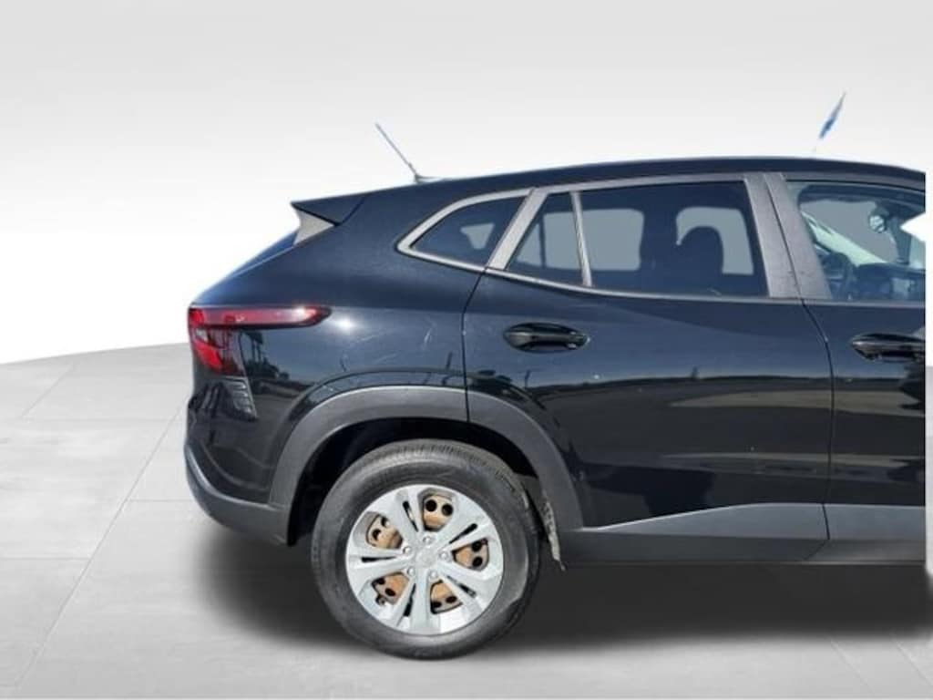 Used 2024 Chevrolet Trax LS SUV