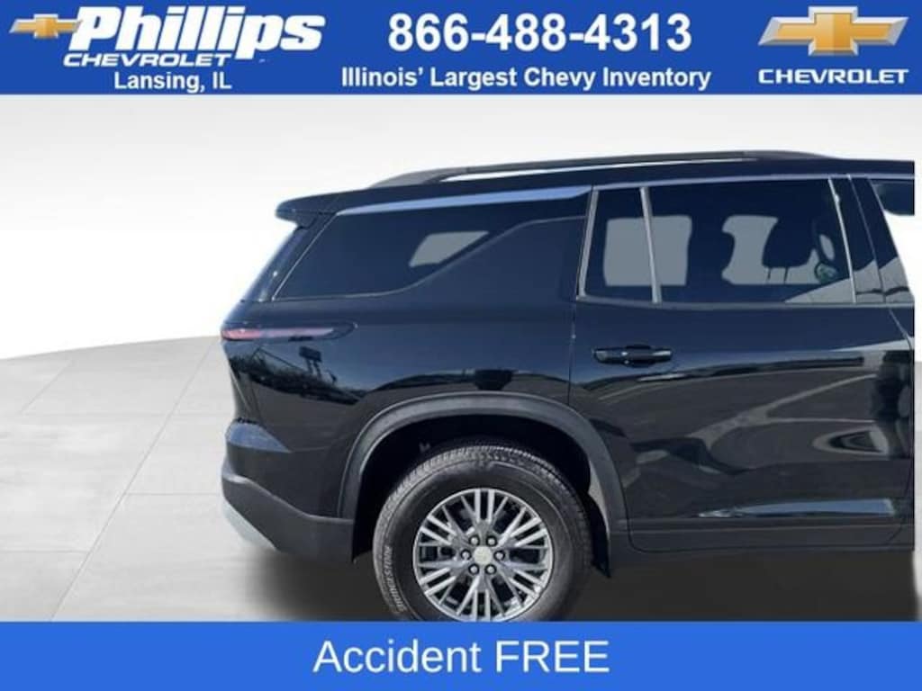 Used 2025 Chevrolet Traverse LT SUV