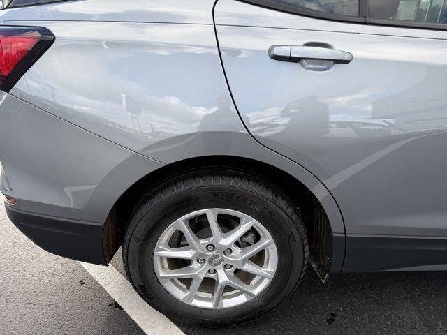 2023 Chevrolet Equinox LS photo 4