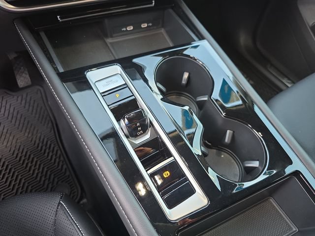 2024 Volkswagen Atlas SE w/Tech - Photo 22