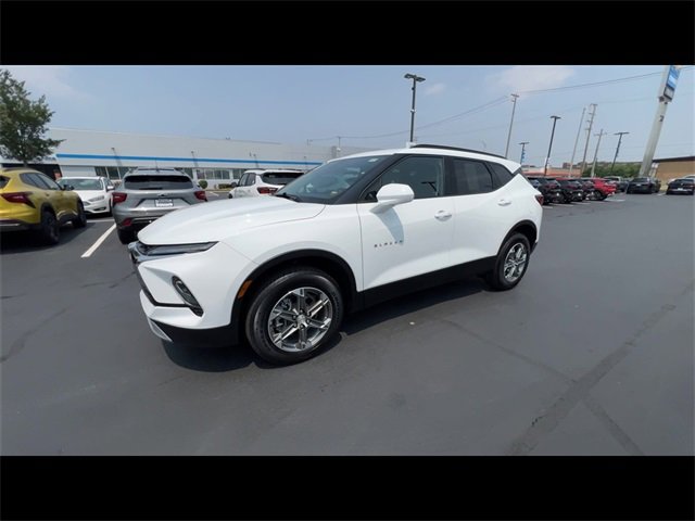 2023 Chevrolet Blazer 2LT photo 4