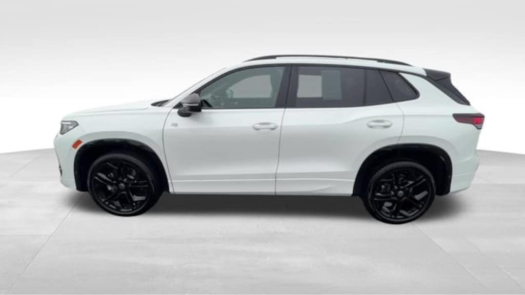 Used 2025 Volkswagen Tiguan SE R-Line Black SUV