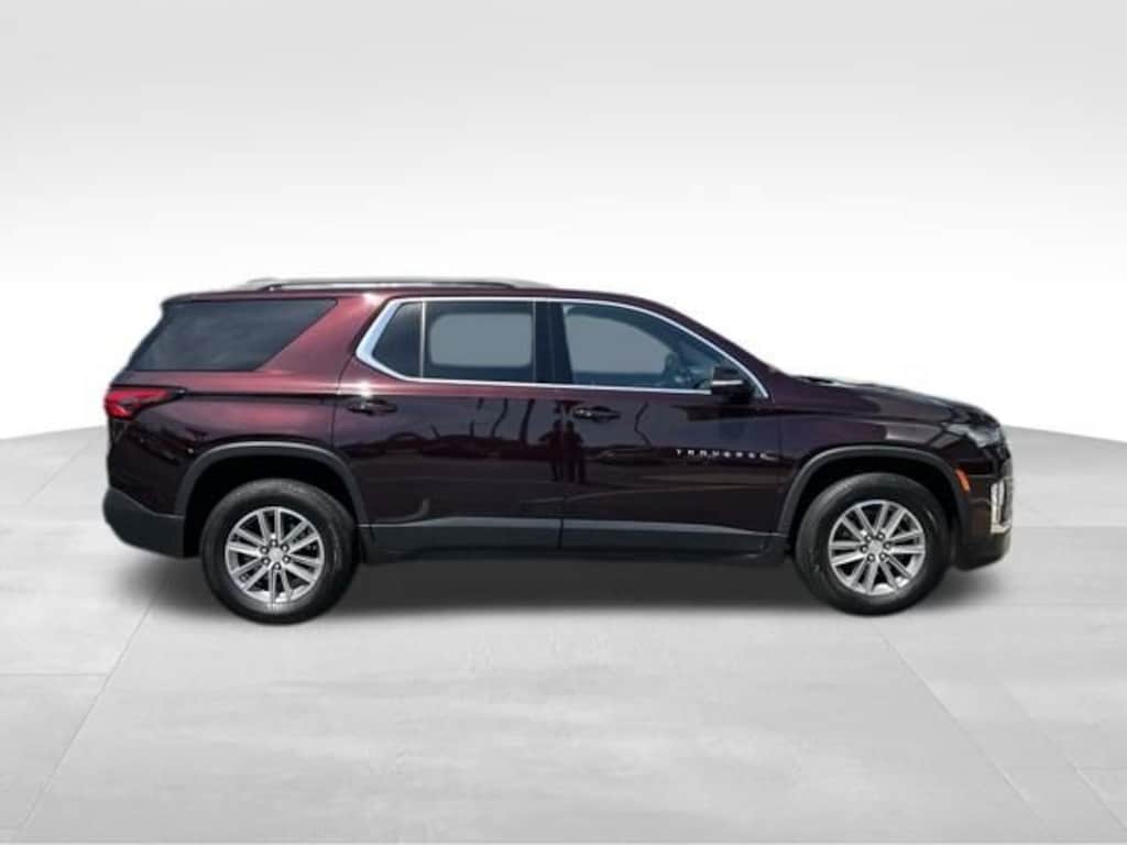 Used 2023 Chevrolet Traverse LT Leather SUV