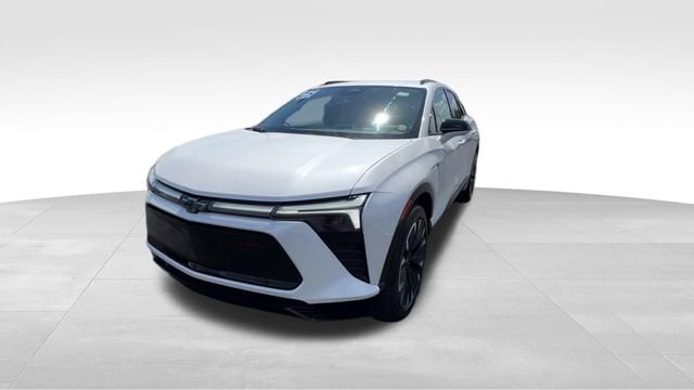 Used 2025 Chevrolet Blazer EV RS with VIN 3GNKDJRJXSS110197 for sale in Lansing, IL