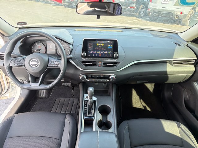 2025 Nissan Altima S - Photo 14