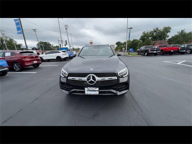 2022 Mercedes Benz GLC 300 4MATIC photo 2