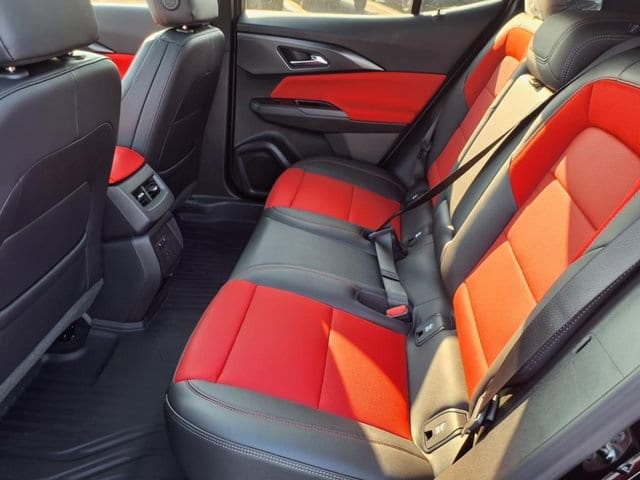 2025 Chevrolet Equinox EV RS - Photo 12