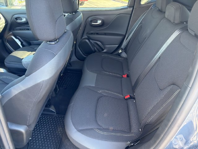 2023 Jeep Renegade Latitude - Photo 25