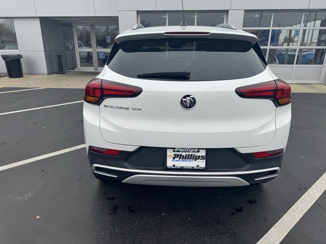 2022 Buick Encore GX Select photo 2