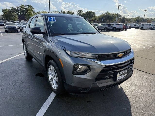 2021 Chevrolet Trailblazer LS photo 3