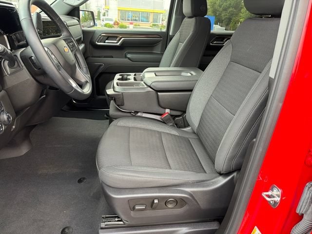 2023 Chevrolet Silverado 1500 LT - Photo 10