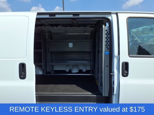 2025 Chevrolet Express Cargo Work Van - Photo 12