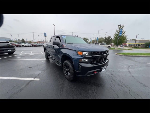 2019 Chevrolet Silverado 1500 Custom Trail Boss photo 2