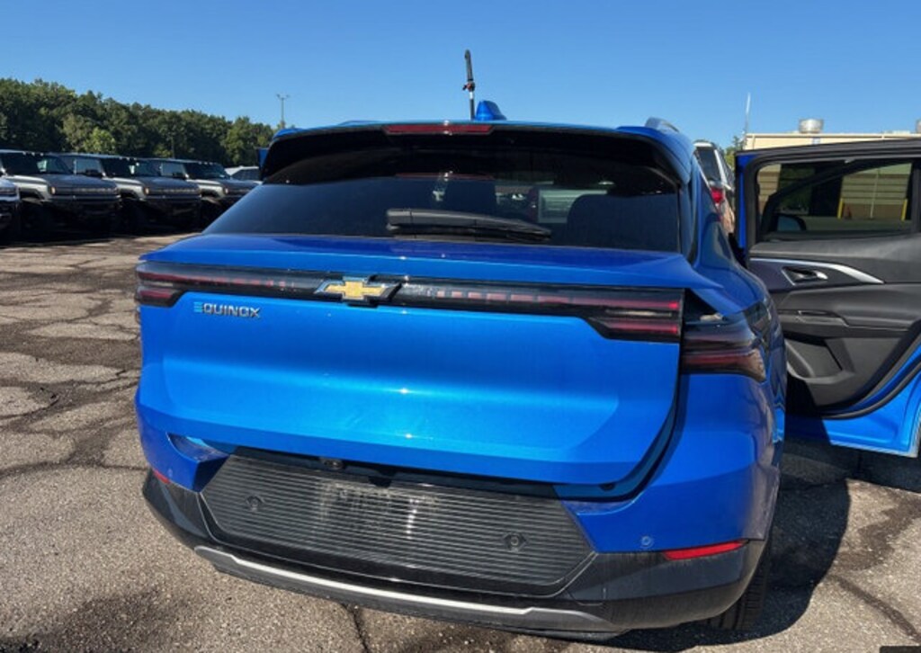 Used 2024 Chevrolet Equinox EV 2LT SUV
