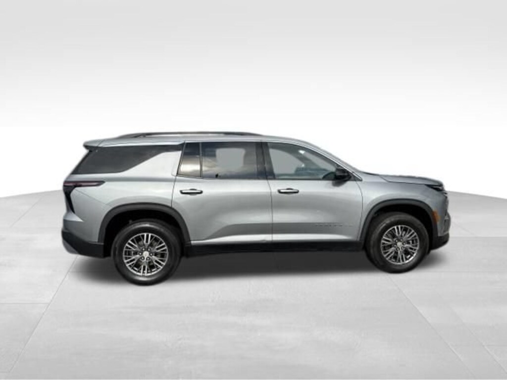 Used 2024 Chevrolet Traverse LT SUV