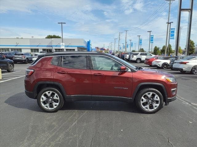 Used 2021 Jeep Compass Limited with VIN 3C4NJDCB7MT554202 for sale in Lansing, IL