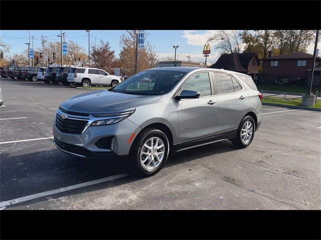 2024 Chevrolet Equinox LT photo 4