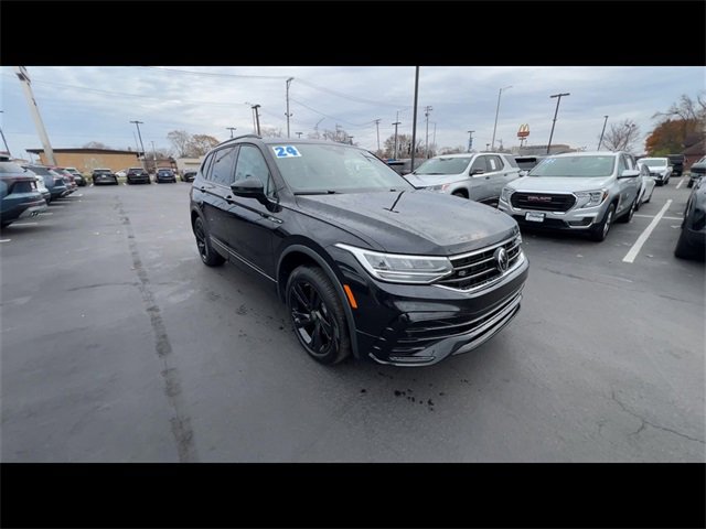 2024 Volkswagen Tiguan SE R-Line Black photo 2