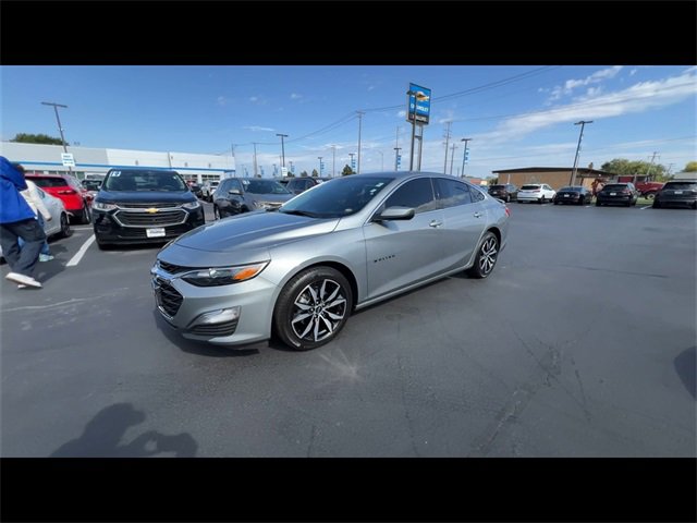 2025 Chevrolet Malibu RS photo 4