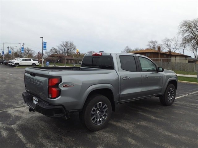 2025 Chevrolet Colorado Z71 photo 3