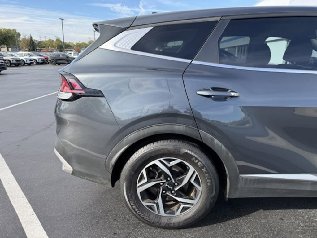 Used 2023 Kia Sportage LX SUV