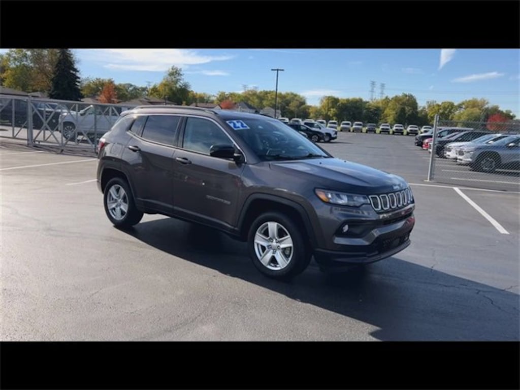 Used 2022 Jeep Compass Latitude 4x4 SUV